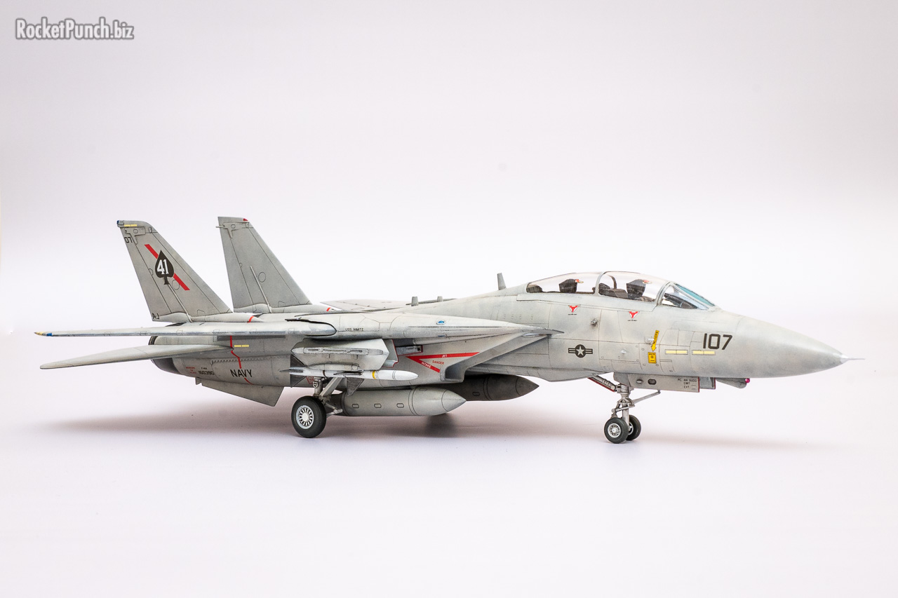 Hobbyboss 1/72 Grumman F-14A Tomcat 'VF-41 Black Aces' - The